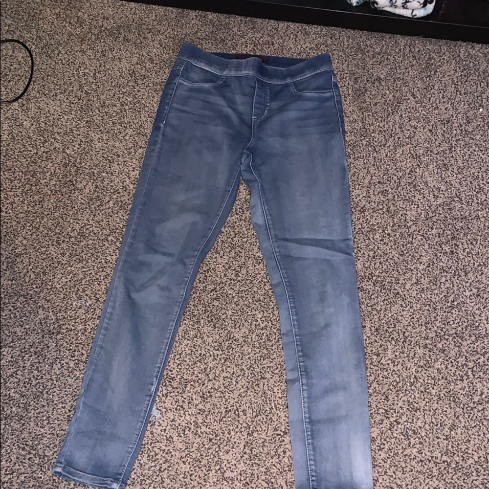 Light blue thin jeans size 7-8 from Walmart.